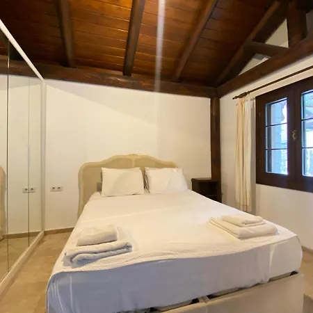 Charming 1br Stone House With View